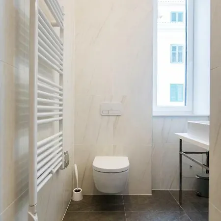 Mary Apartment